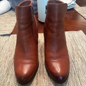 Naturalizer Laura Side zip leather boots